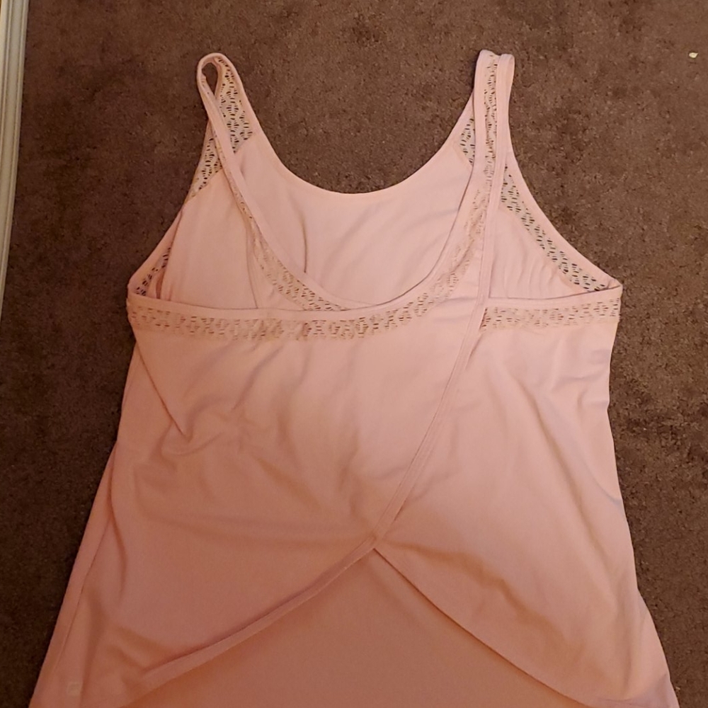 Barely worn Fabletics tank